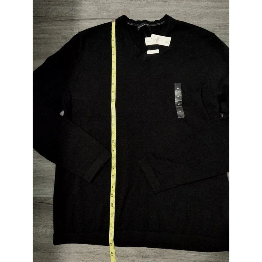 Banana Republic NWT men's black 100% cotton V-neck sweater size M